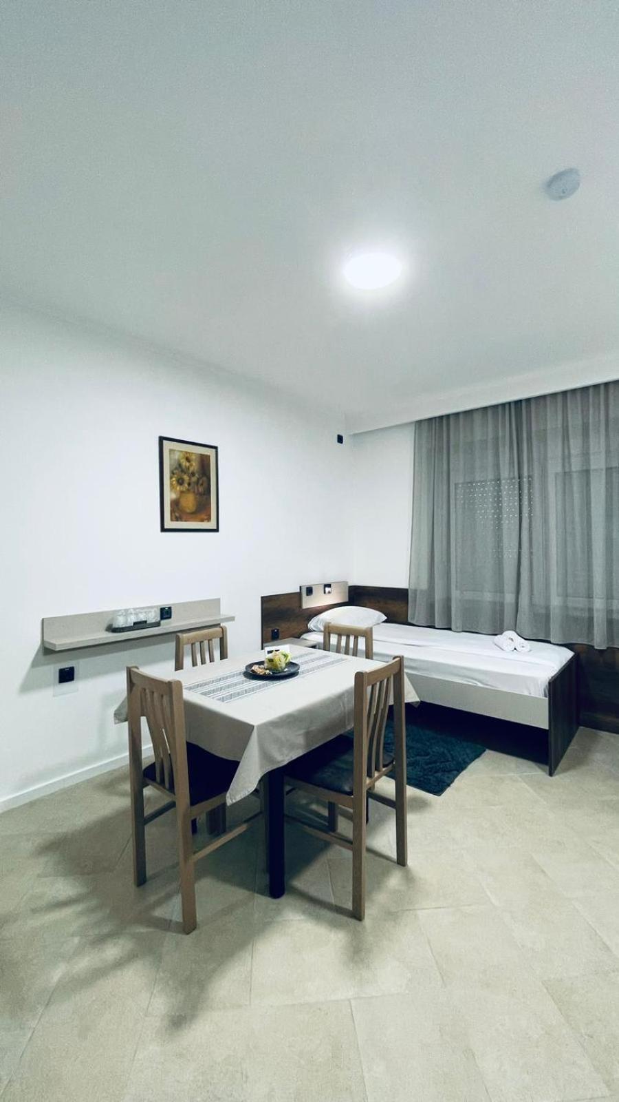 Kollar D Guest House - Prenociste Rooms Subotica Esterno foto